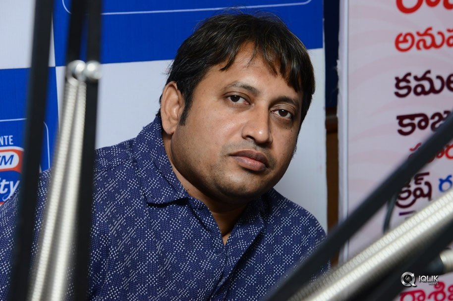 Mahanubhavudu-Movie-Team-At-Radio-City